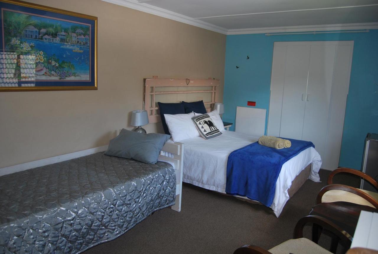 15 Witpeer Street Guesthouse Джордж Номер фото