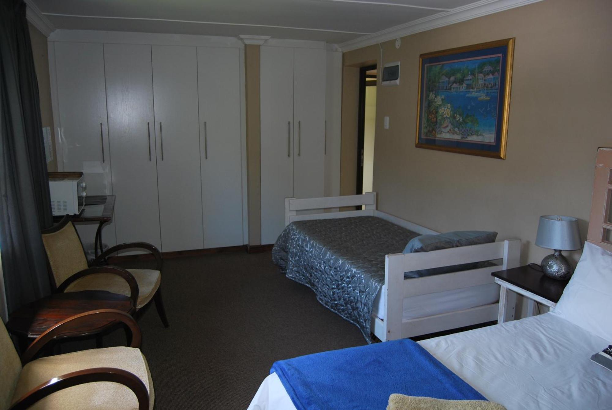 15 Witpeer Street Guesthouse Джордж Номер фото