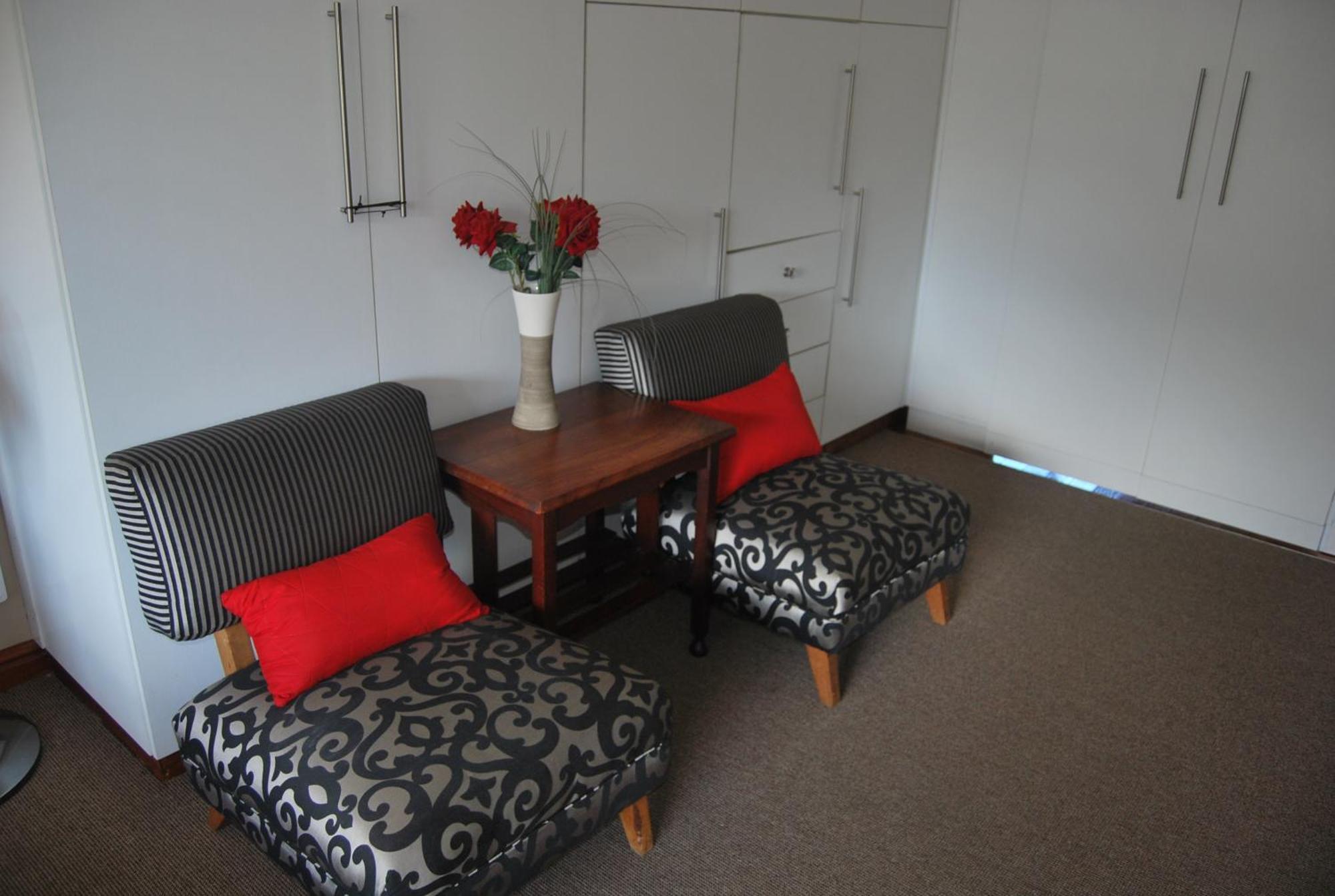 15 Witpeer Street Guesthouse Джордж Номер фото